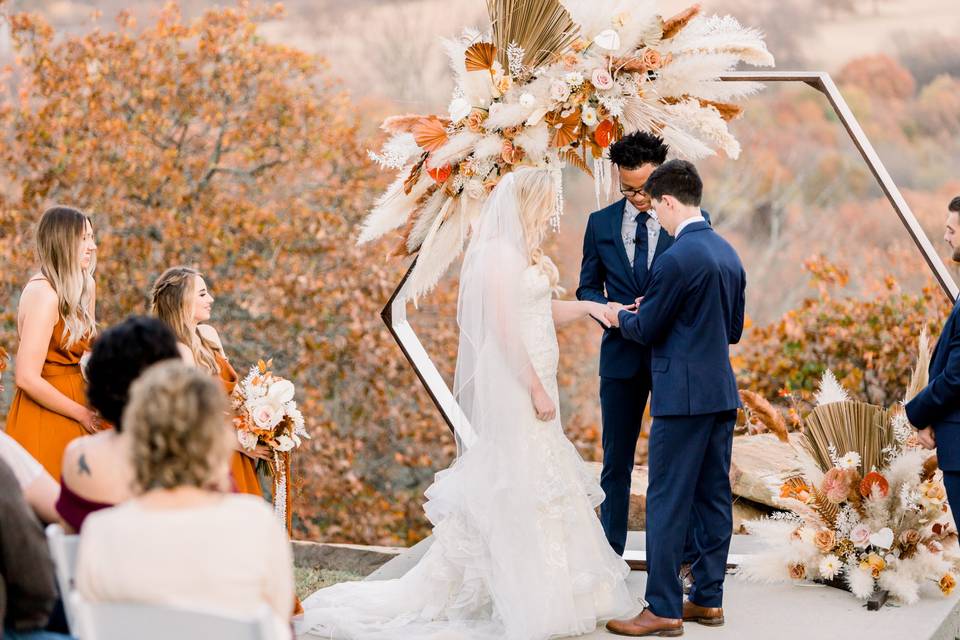 Wedding Officiant Oklahoma: Creating Beautiful Memories That Last a Lifetime