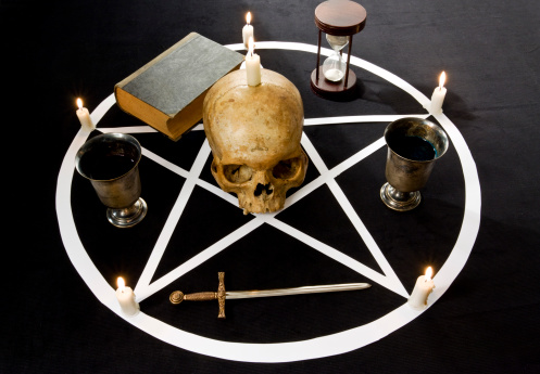 What Are the Reasons to Consult a Black Magic Expert in Melbourne?