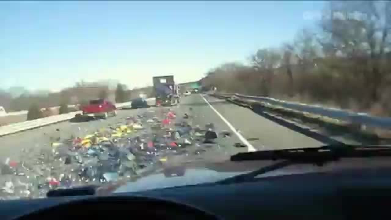[Image: Road-debris-is-a-major-threat-to-windscreens.jpg]