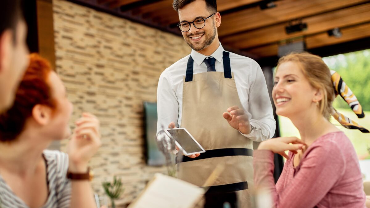 Strategies for Enhancing Your Restaurant’s Customer Experience