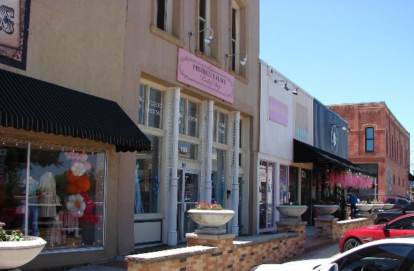 Shops in the Historic Rockwall Downtown Square