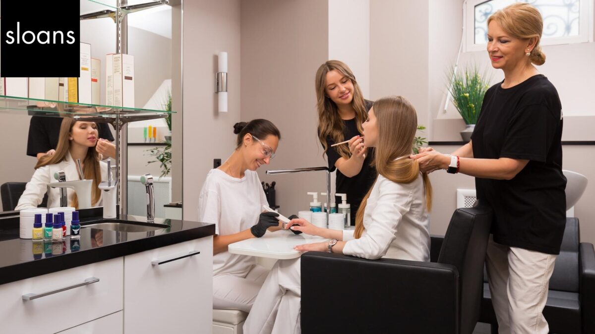 Why A Hair Salon Visit Is The Perfect Birthday Gift?