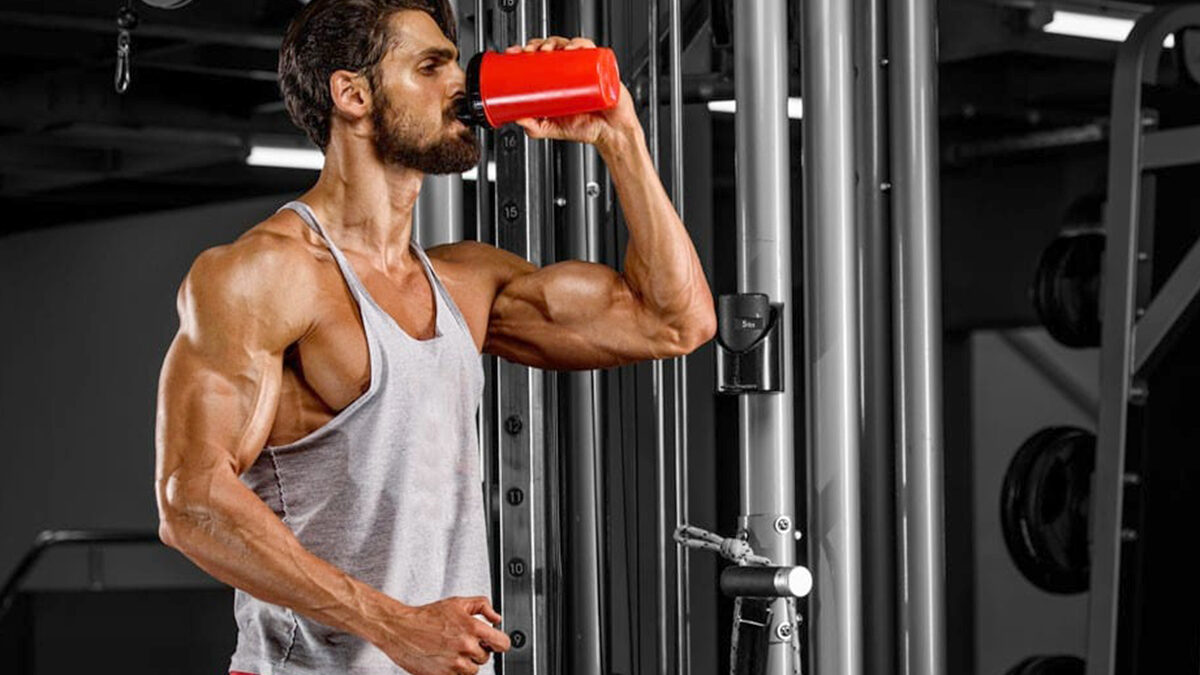 Pros and Cons of Using Supplements for Your Workouts: A Balanced Perspective