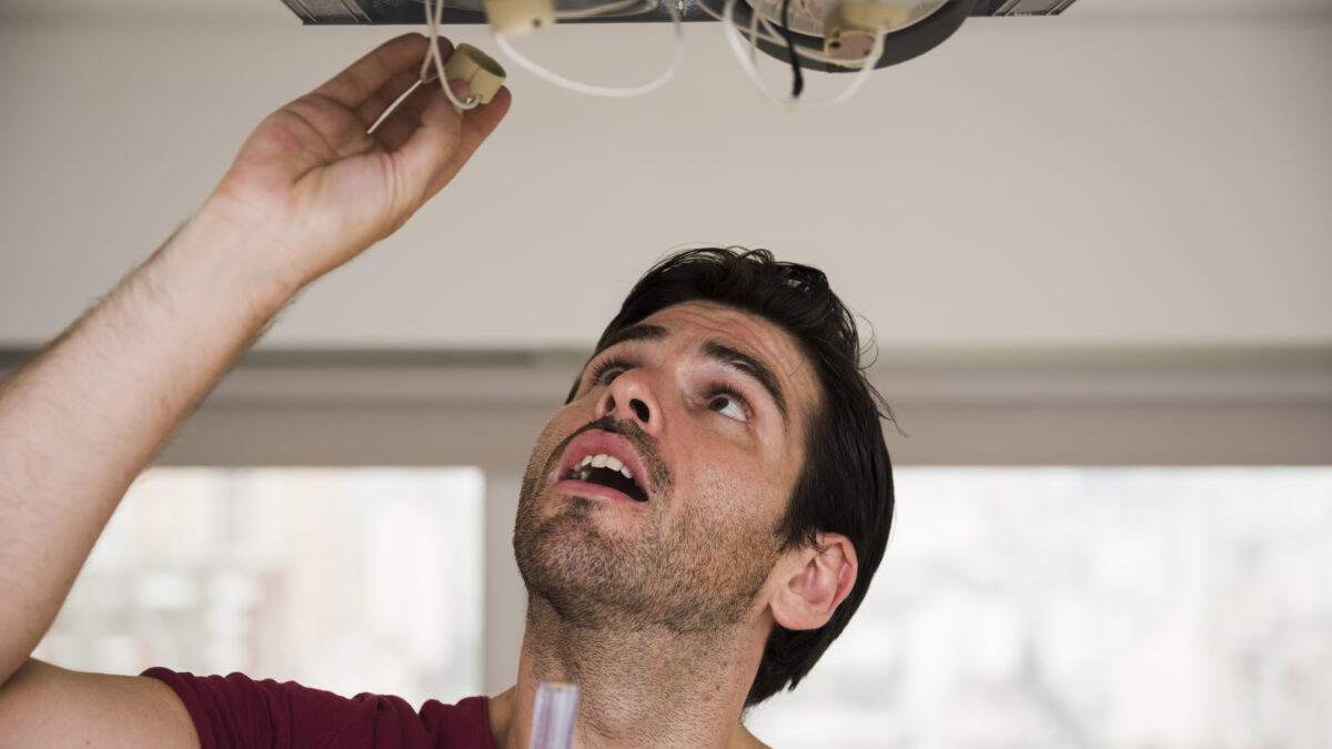 Why Do You Need a Professional Electrician’s Services?