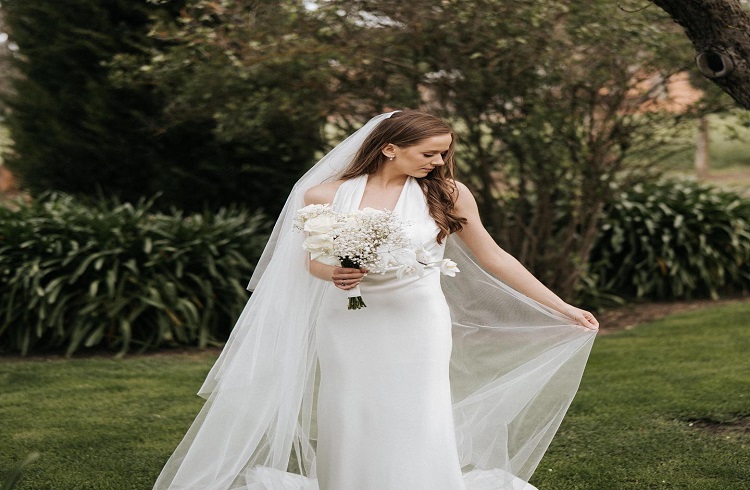 How Much Should You Spend on a Wedding Dress in Adelaide?
