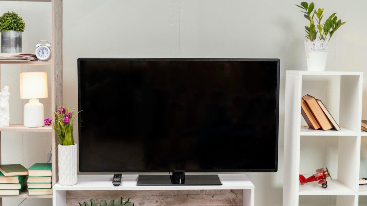 The Rise of Smart Entertainment Units: Enhancing Your Home Theatre Experience