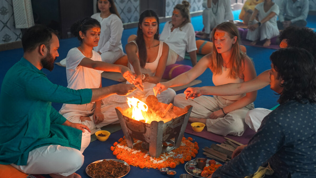 200hrs YTTC in Rishikesh – Opening Ceremony