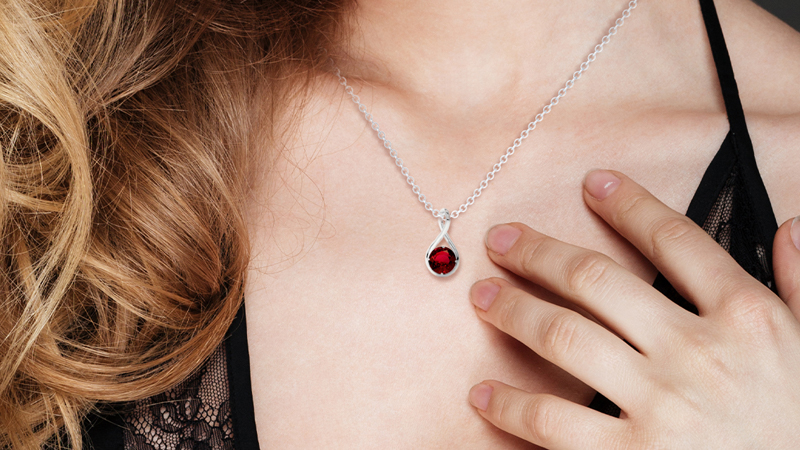 ruby pendant necklace