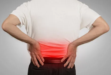 Middle Back Pain While Breathing: Seek Urgent Care