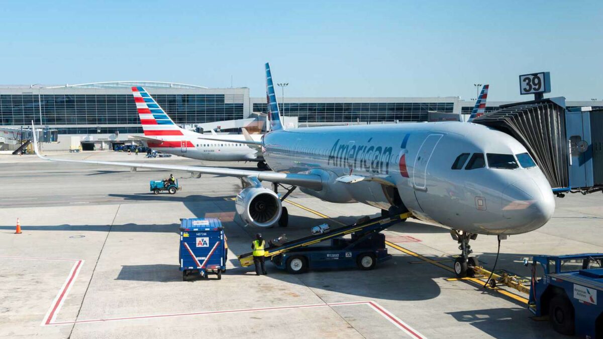How do I Speak to a person at American Airlines?