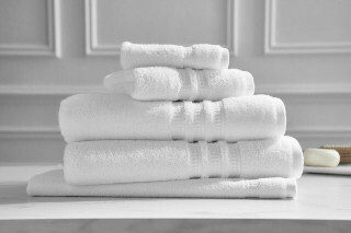 Avoiding Laundry Day Nightmares: Benefits of Purchasing Towels in Bulk