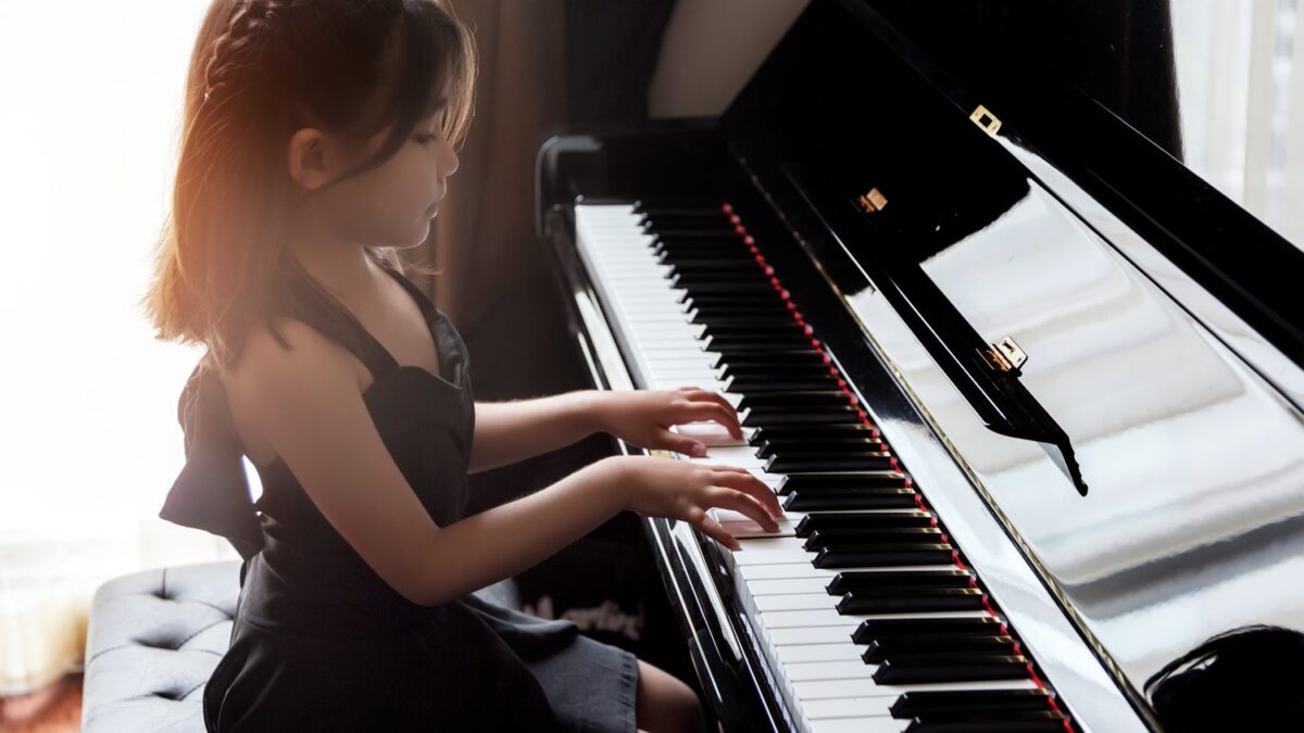 Harmonize Your Talents with Online Piano Lessons in Halifax
