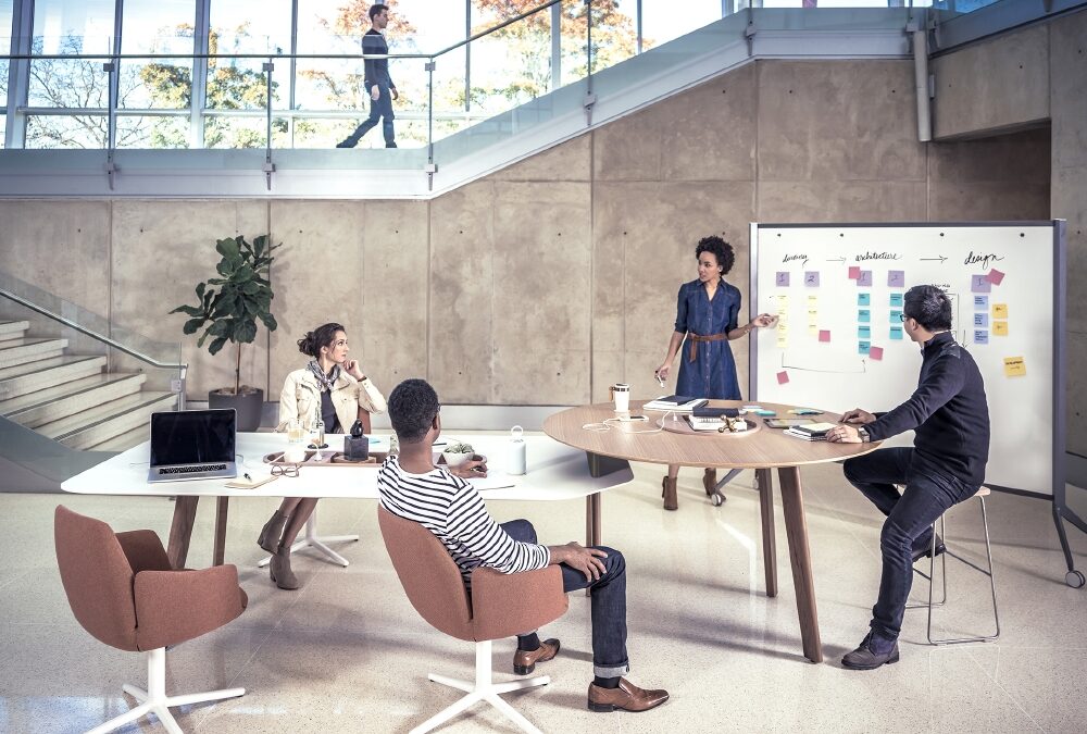 Hybrid Workplaces Redefined: Fostering Culture and Innovation