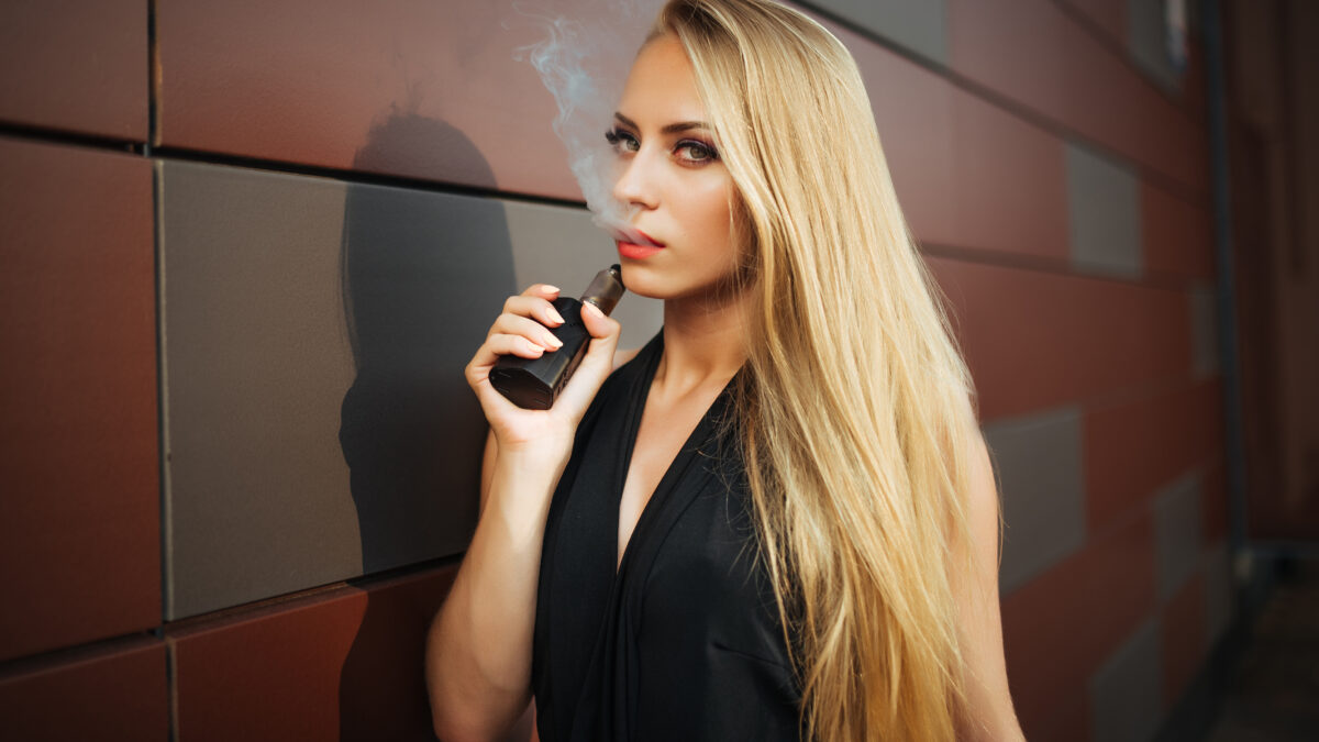 Vaping: The Modern Approach to Quitting Smoking with Ease