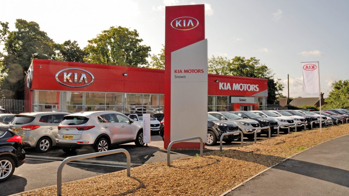 Why Should You Trust a Kia Dealer for Repairs and Maintenance?