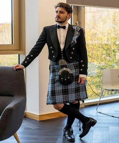 Iconic and Elegant Kilt Outfits in Scotland