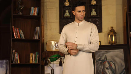 Dress up the classiest and the trendiest with Shalwar Kameez for Men 