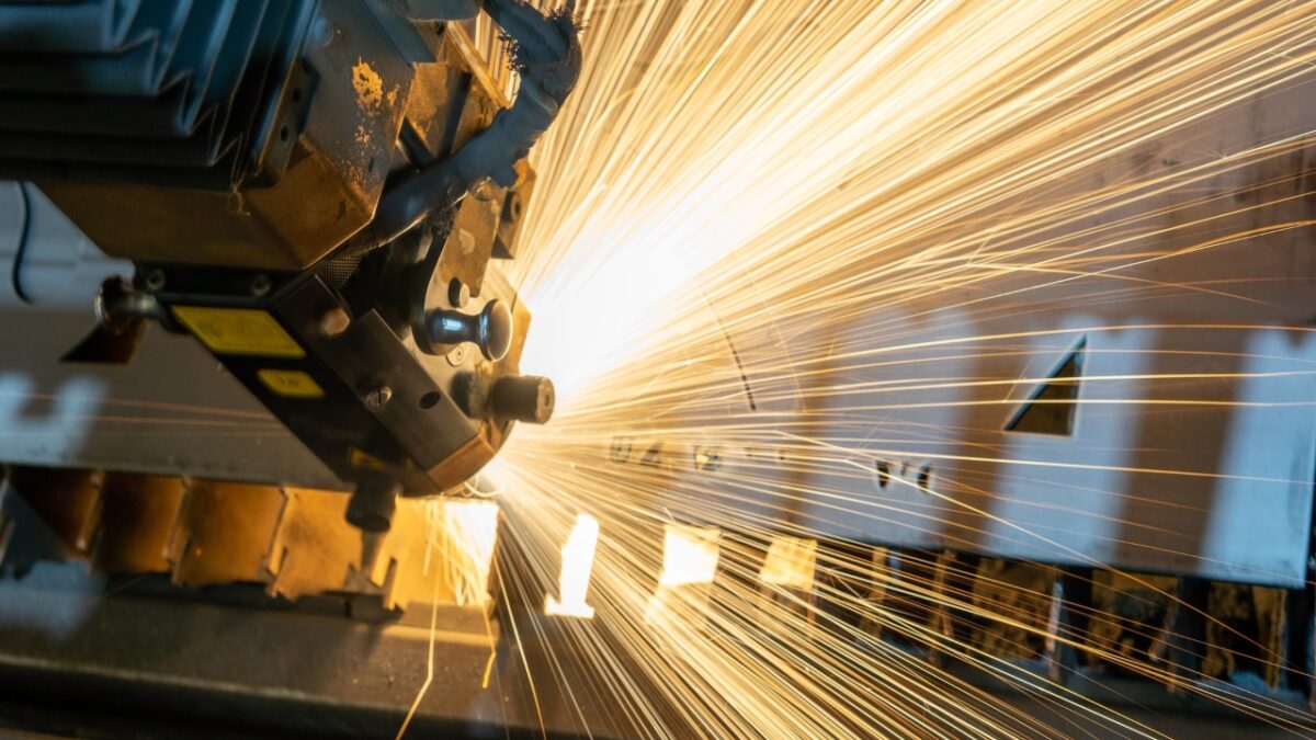 5 Surefire Ways to Increase Efficiency And Productivity In Your Manufacturing Process