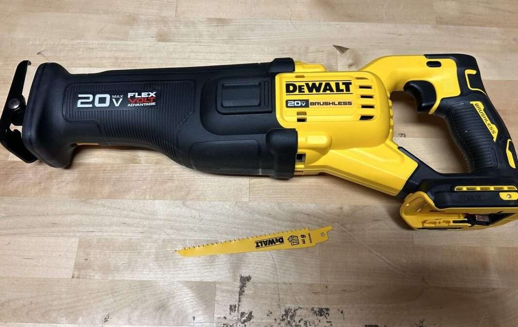 Best Practices for Using Dewalt Cordless Saw: Offer tips and techniques for optimizng