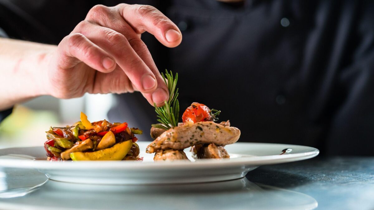 What Qualities Should You Look For In A Private Chef?