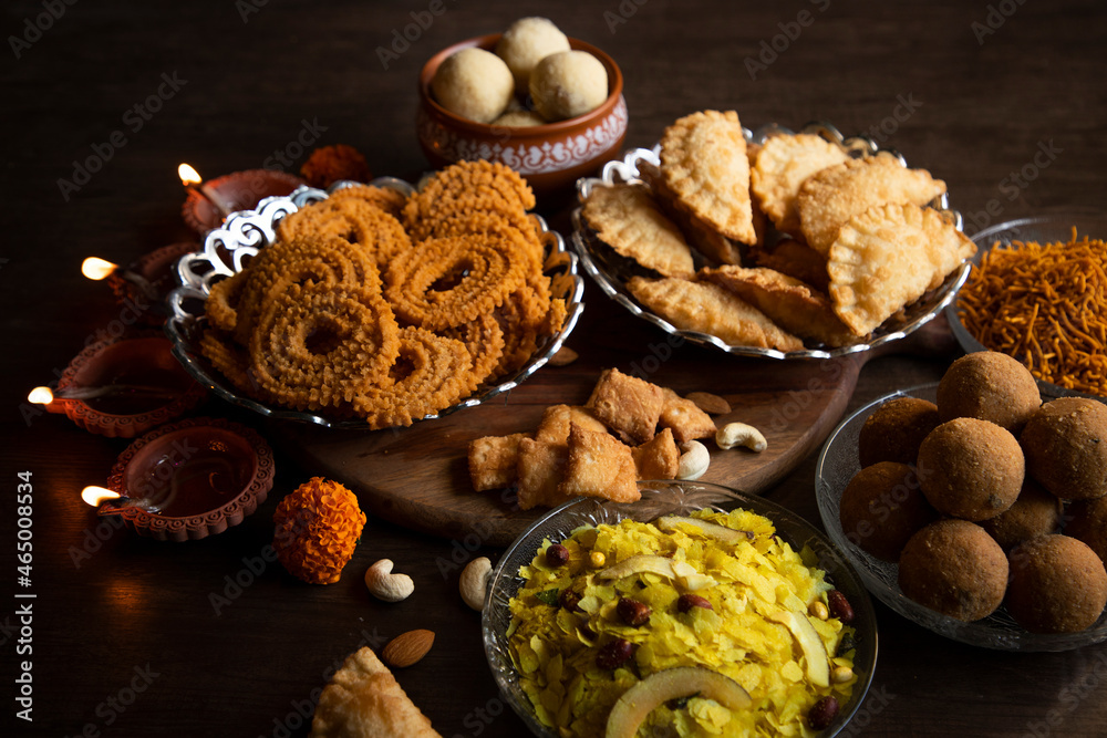 Western India Festival Snacks-Zishta