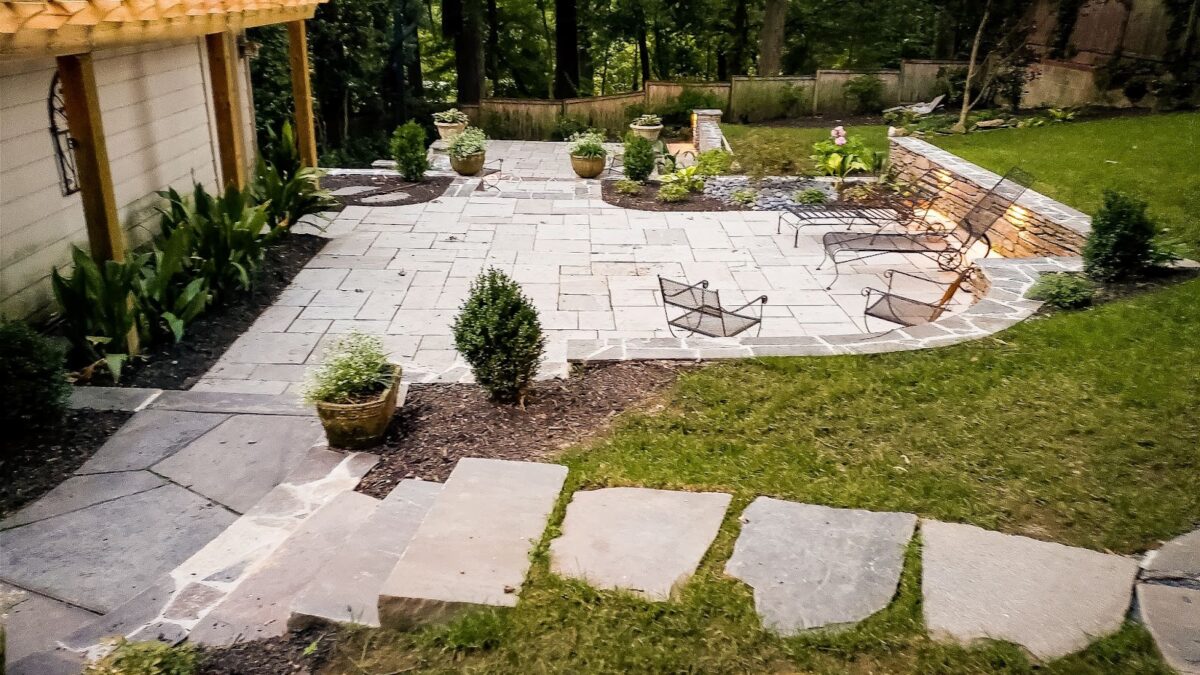Hardscaping and Landscaping: What is the Difference?