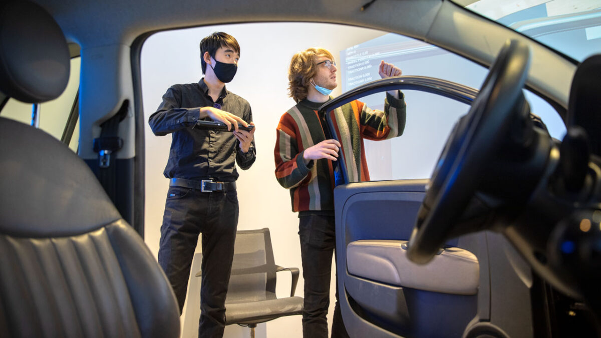 Exploring the World of Research Driving Simulators
