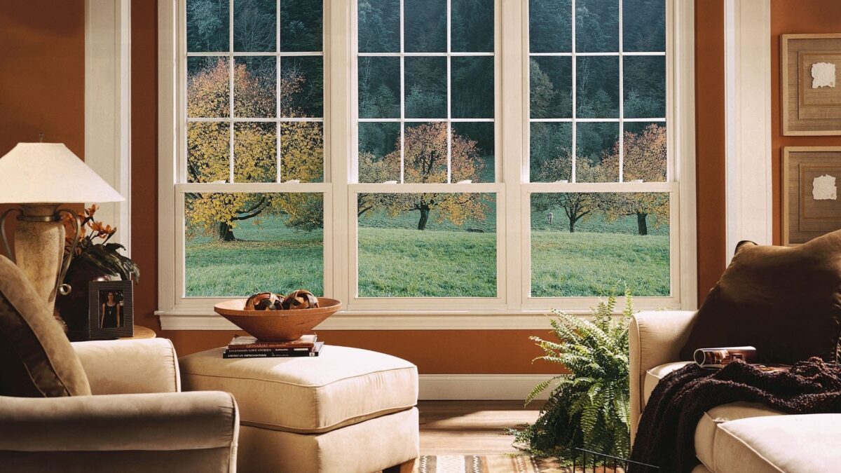 Can windows be customised for privacy without sacrificing natural light?