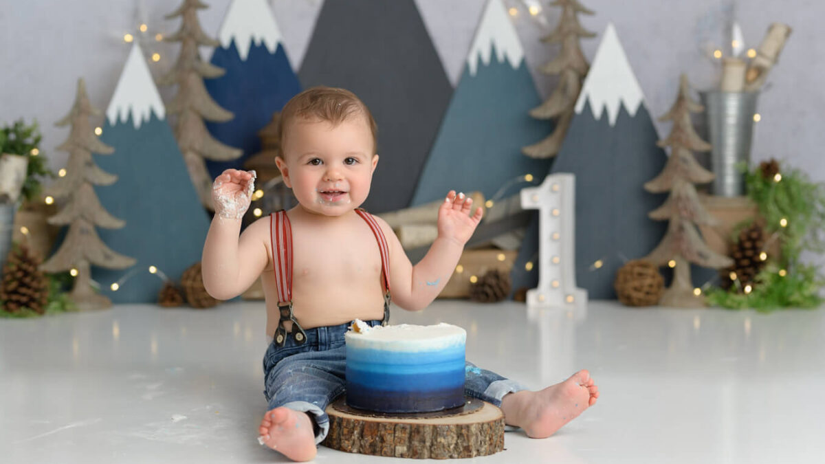 A Comprehensive Guide to Unique Cake Smash, Children and Family Photography in Austin