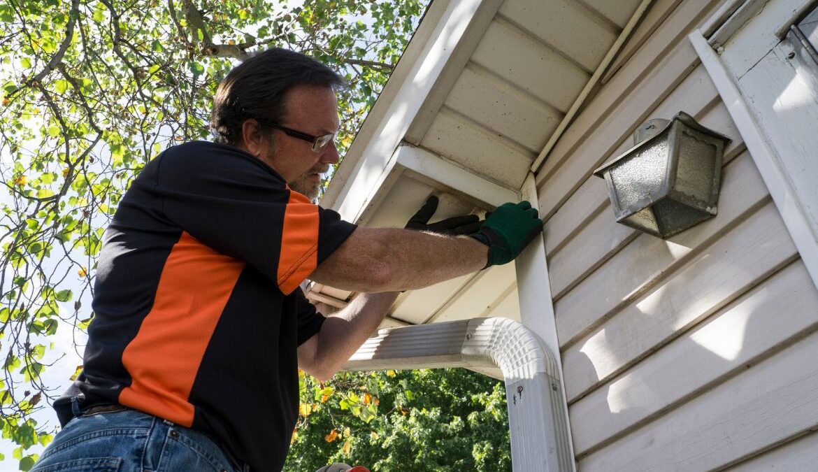 Key Factors to Consider When Hiring Vinyl Siding Contractors for Your Project