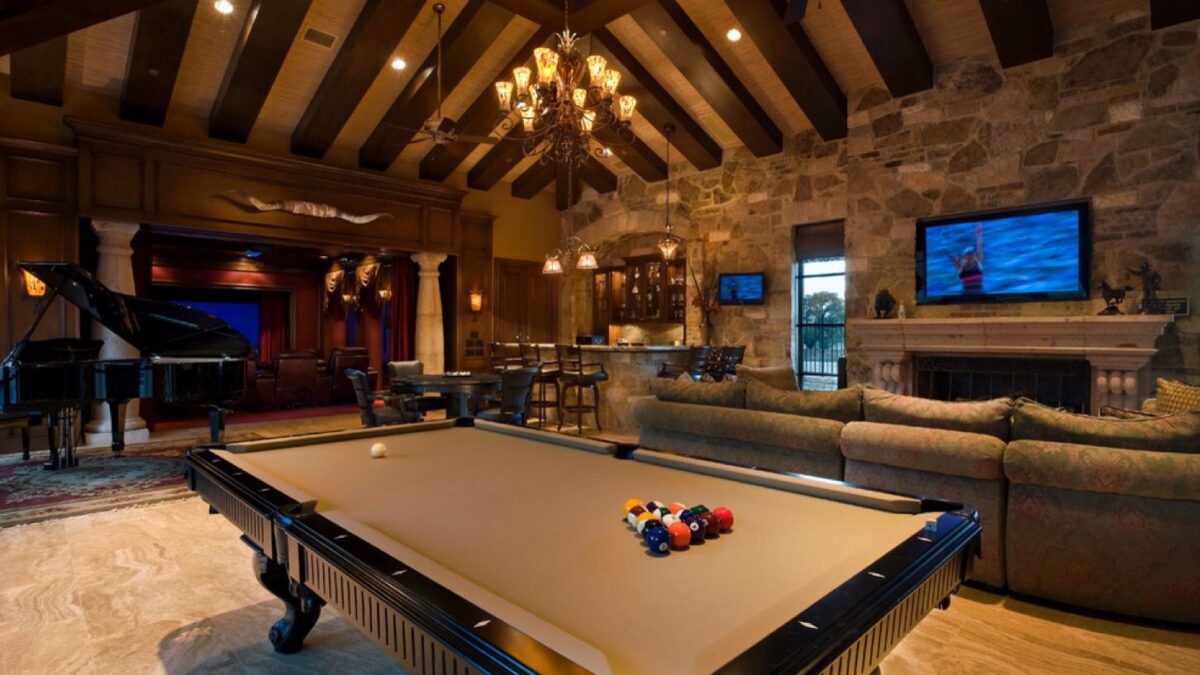 The Ultimate Guide to Crafting the Perfect Game Room at Home