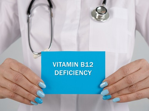 7 Vitamin B12 Deficiency Symptoms To Be Aware Of