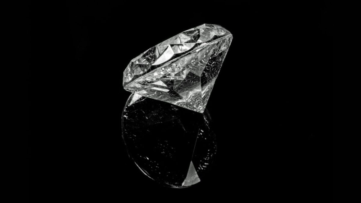 What Are The 4C’s Of Diamond: The Definitive Guide