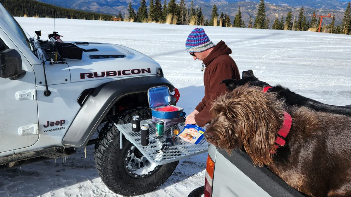 The Benefits of Portable Tables for Outdoor Dining Expeditions