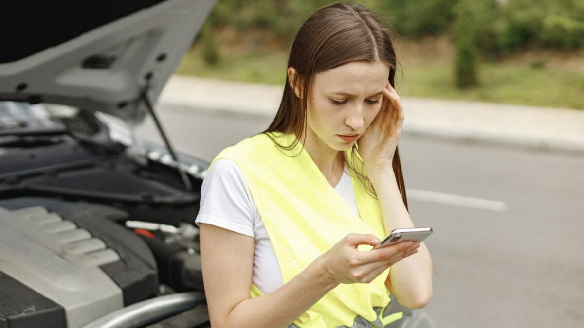 Crossroads Helpline have the largest network of service providers for car breakdowns