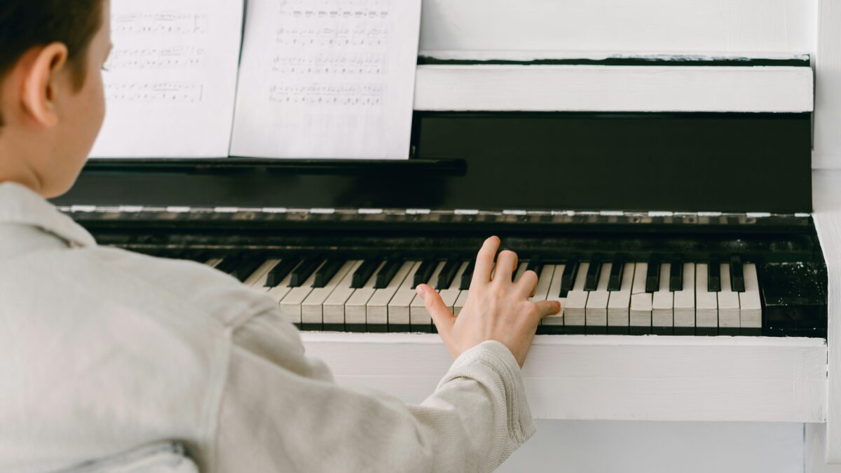 The Benefits of Renting a Piano for Beginners: Start Your Musical Journey Today