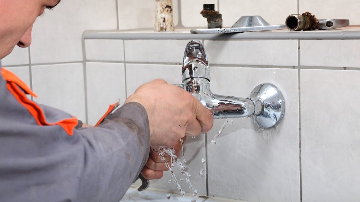 How to Maintain Your Home’s Plumbing System: Pro Tips