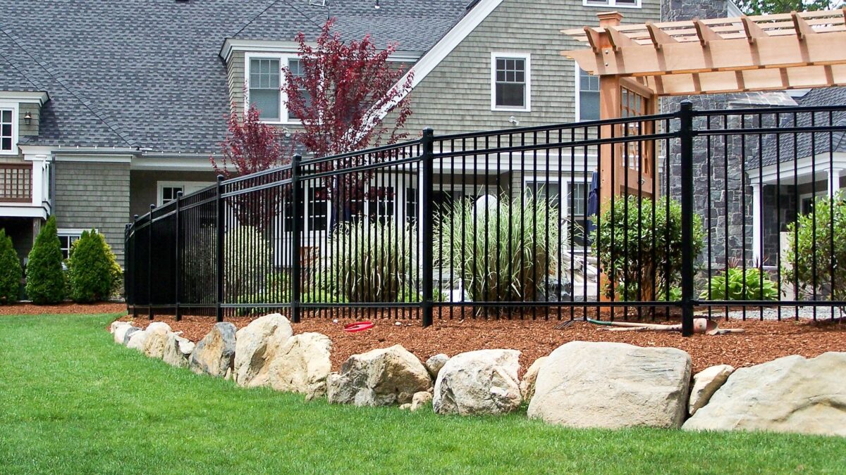 How to Choose the Right Fencing Services in New York NY?